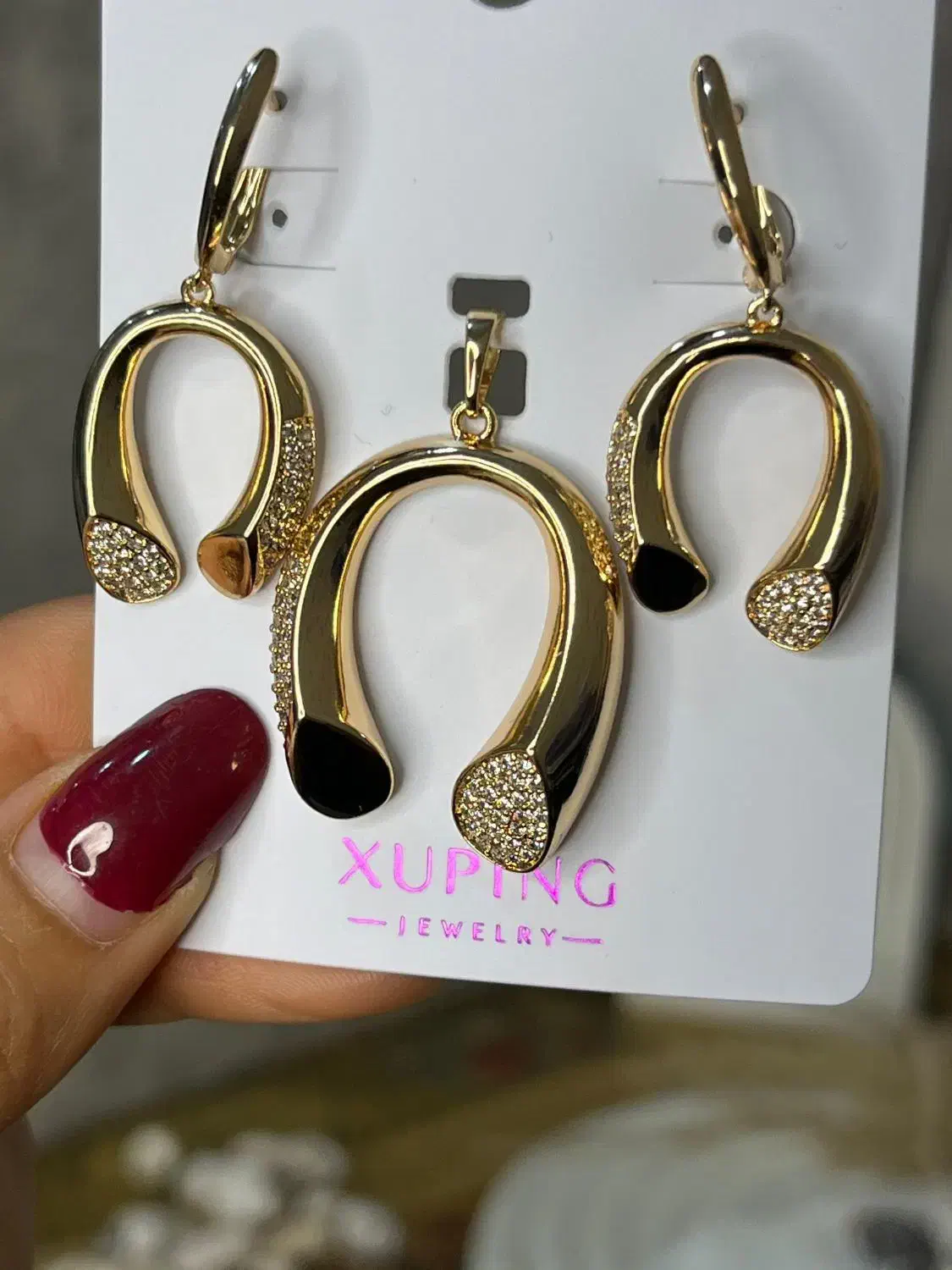 ست ژو|بدلیجات|جم, |دیوار