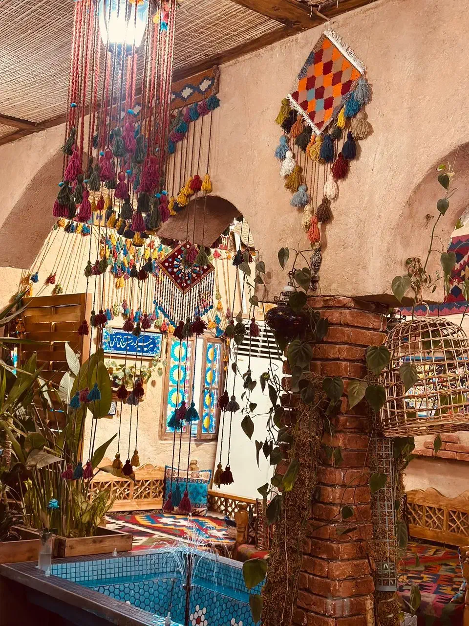 کمکاشپز|استخدام خدمات فروشگاه و رستوران|بندر ماهشهر, |دیوار