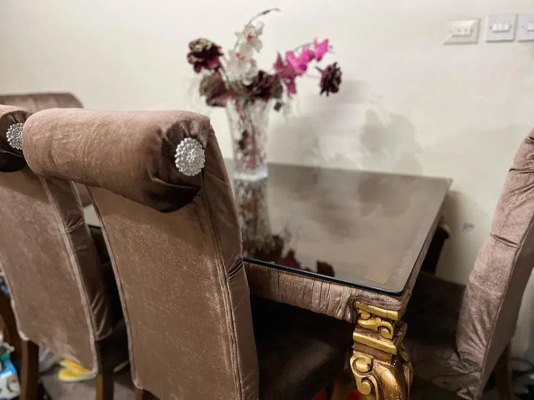 میز ناهار خوری ۴ نفره کاملا سالم و در حد نو|میز و صندلی غذاخوری|اهواز, سلطانمنش|دیوار