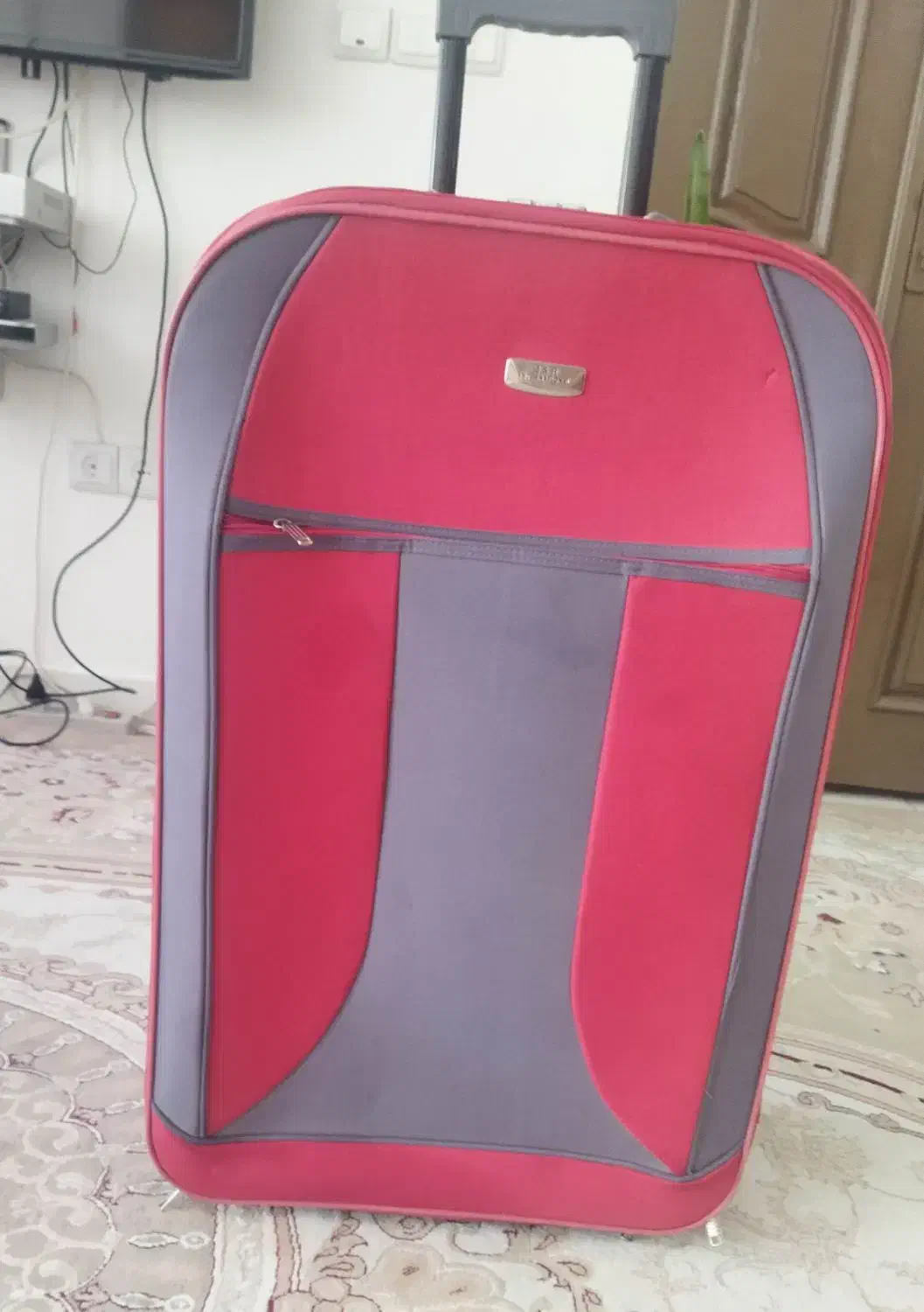 چمدان سایز بزرگ|کیف، کفش، کمربند|مشهد, سرافرازان|دیوار