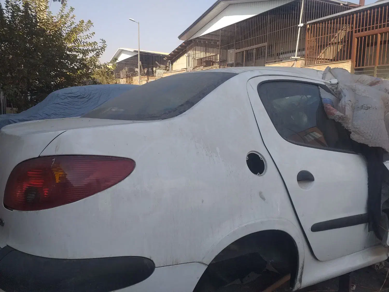 قسمت عقب ۲۰۶sd|قطعات یدکی و لوازم جانبی|خاوران, |دیوار