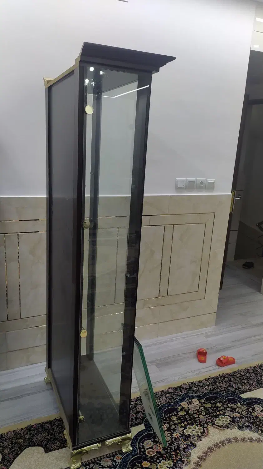 ویترین شیشه ای چوبی|بوفه، ویترین، کنسول|خمینی‌شهر, |دیوار