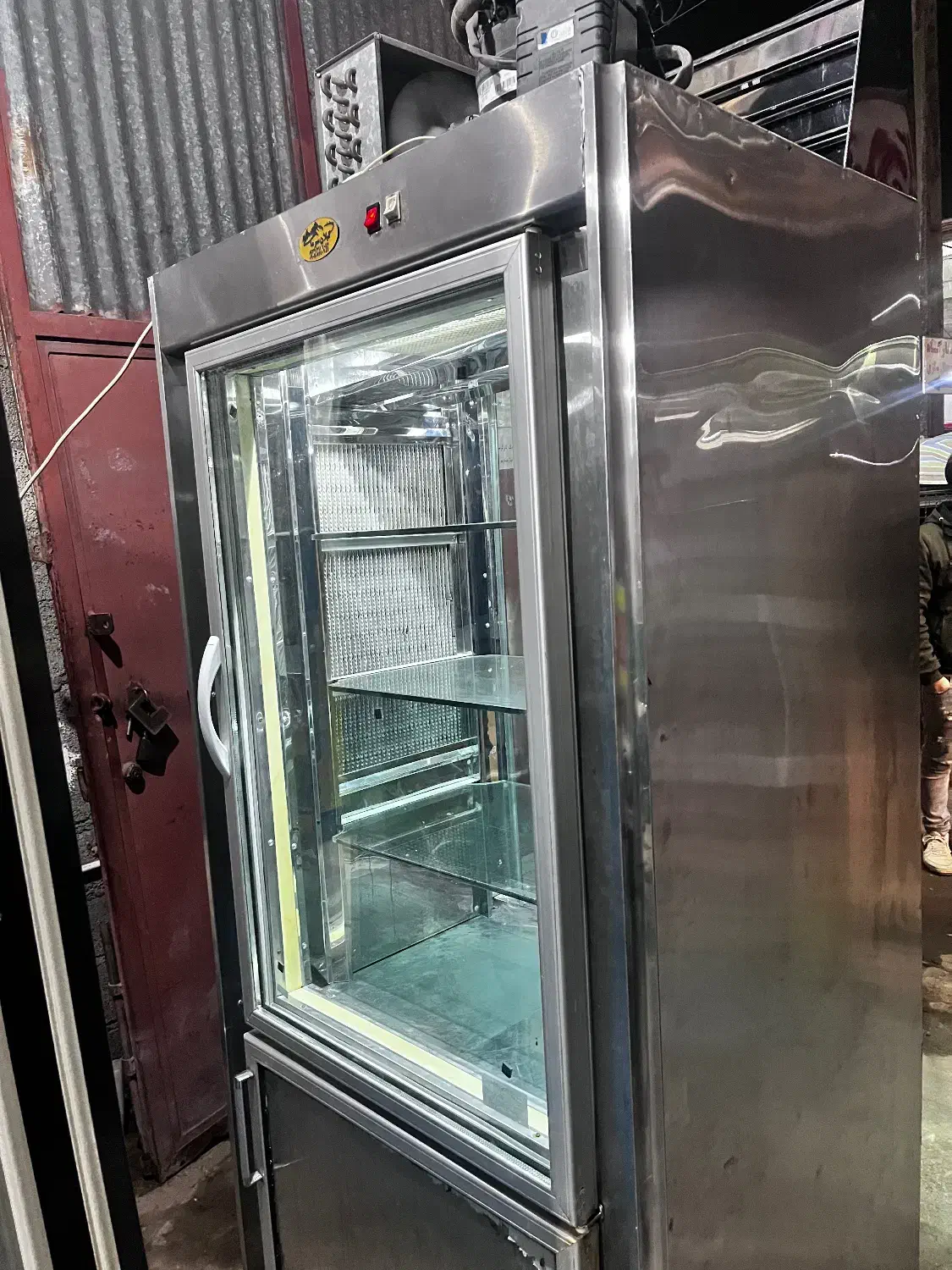 یخچال|فروشگاه و مغازه|رشت, پیرکلاچای|دیوار