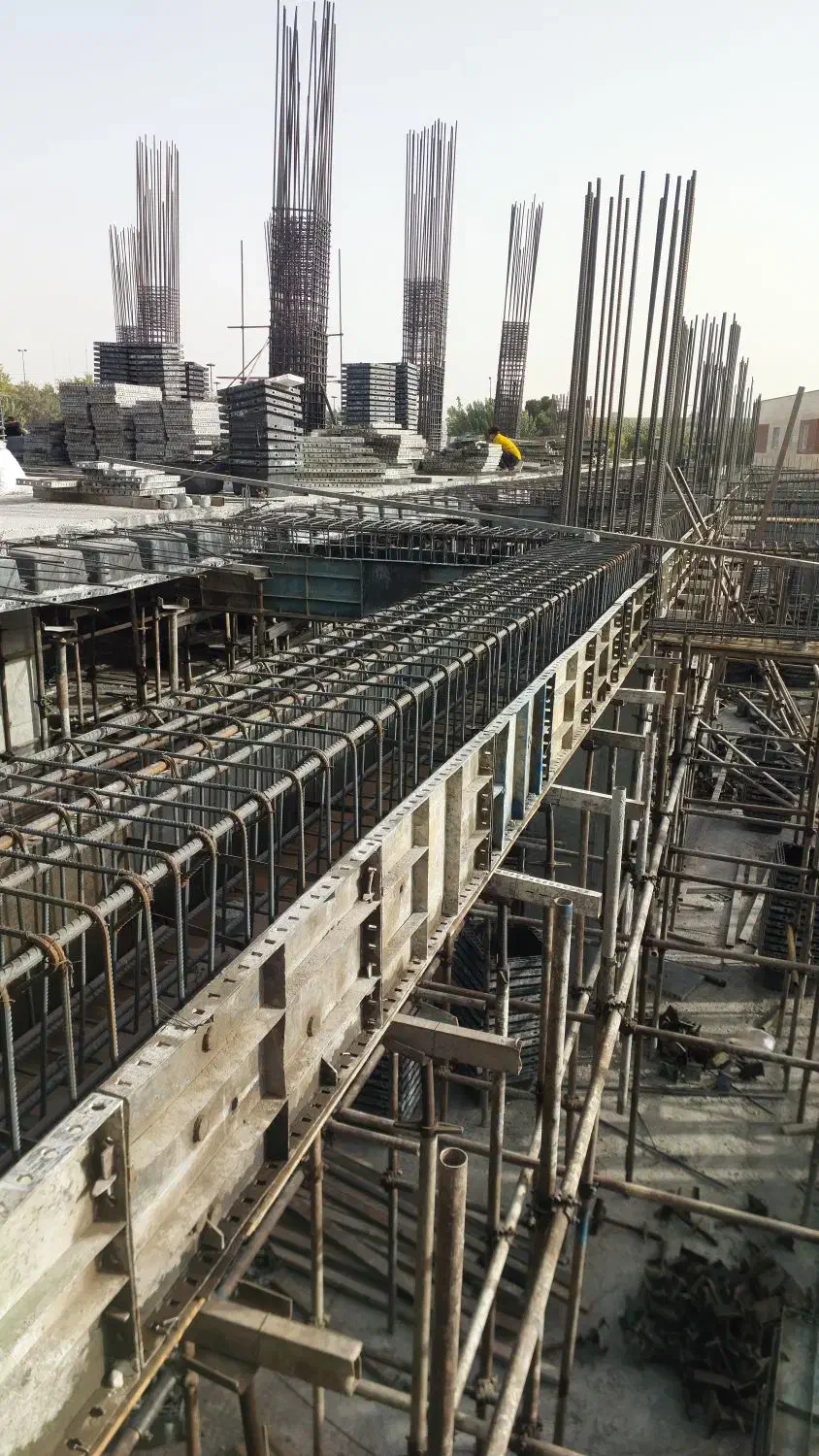 استاد کار آرماتور بندی|استخدام معماری، عمران و ساختمانی|تهران, شهرک آزمایش|دیوار