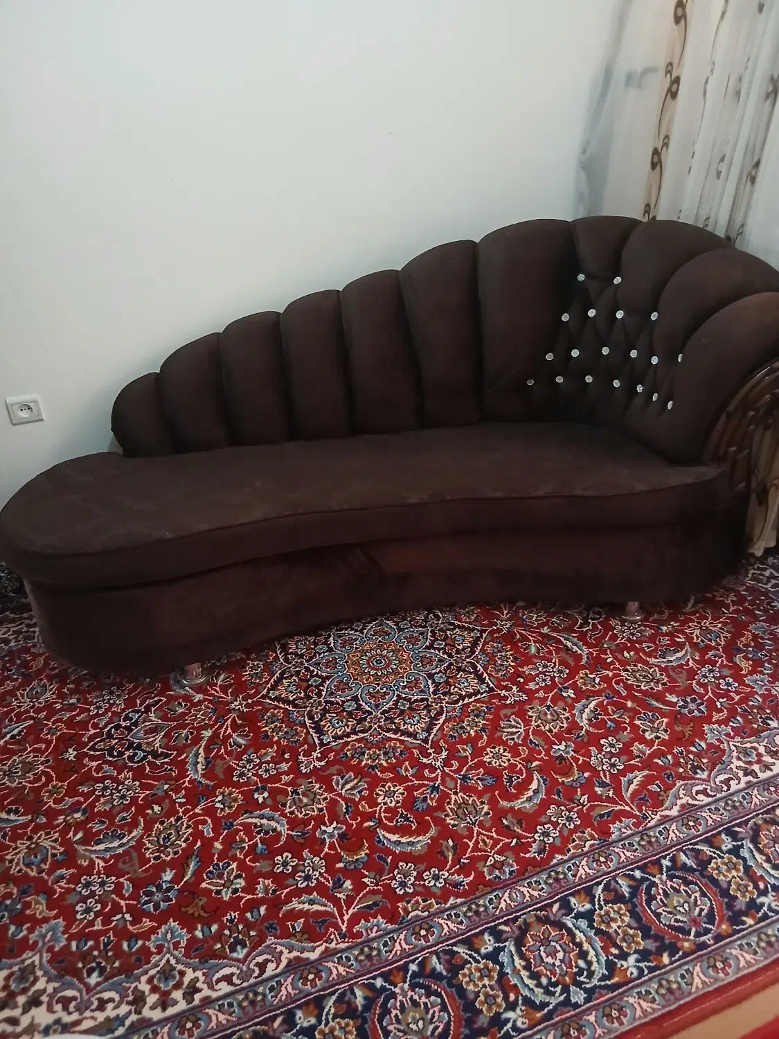 کاناپه سه نفره در حد نو  تیران|مبلمان خانگی و میز عسلی|تیران, |دیوار