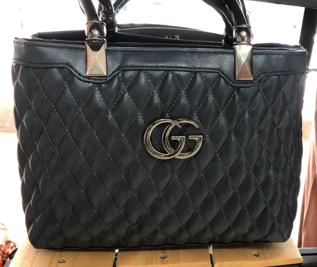 کف زنانه عمده|کیف، کفش، کمربند|مشکین‌دشت, |دیوار