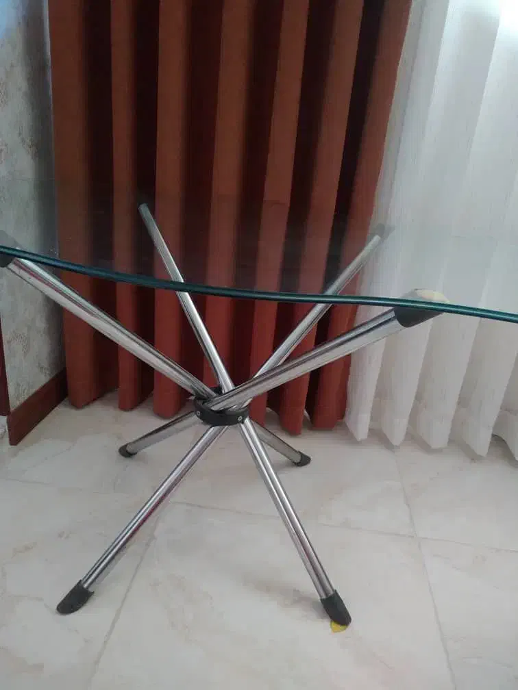 میز چهار نفره شیشه ای|میز و صندلی غذاخوری|تبریز, |دیوار