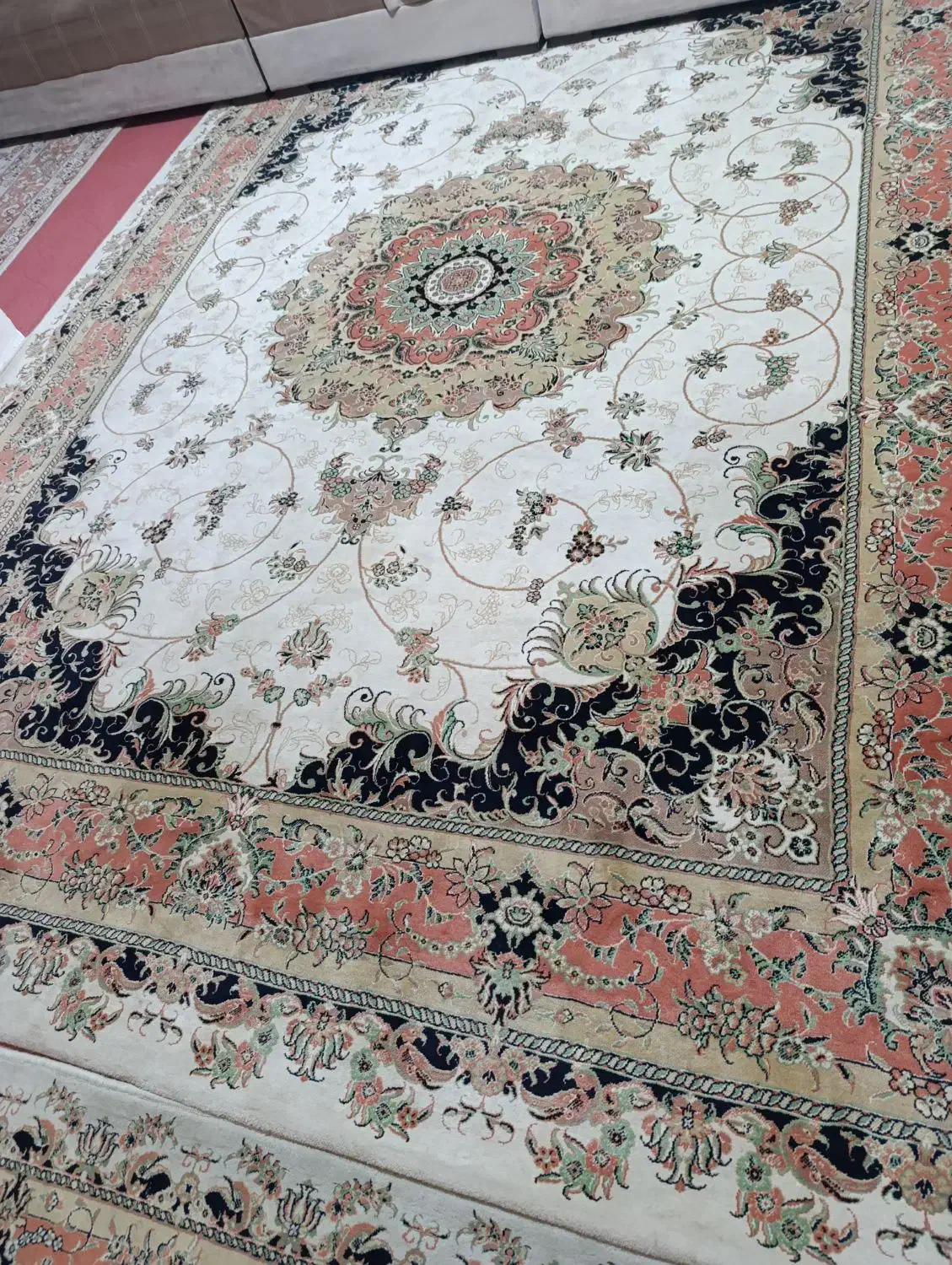 فرش ۳ در ۴|فرش|مشهد, یاس|دیوار