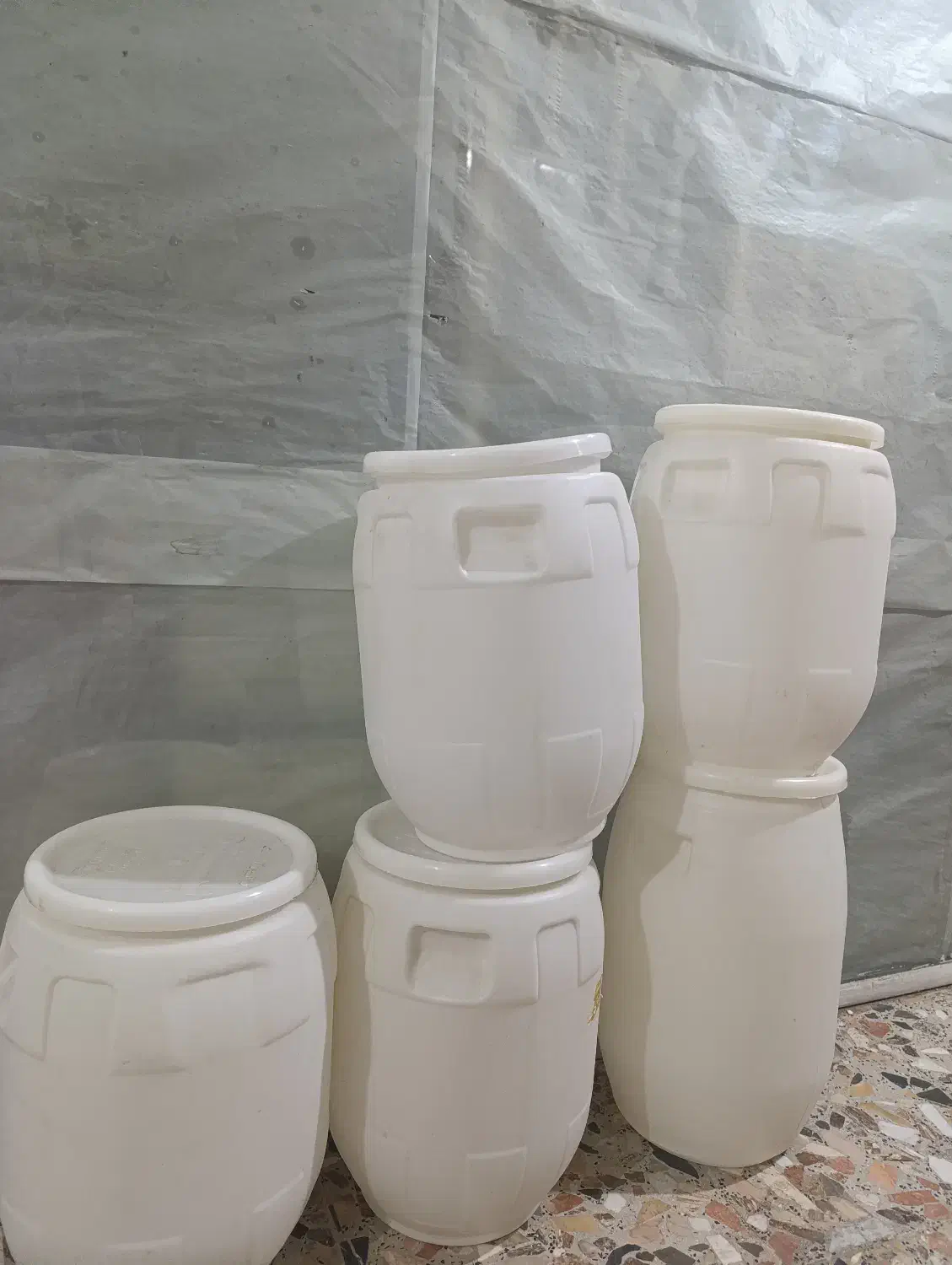 دبه ۲۵لیتری.  ۱۵۰هزارتومان|ظروف نگهدارنده، پلاستیکی، یک‌بارمصرف|کوچصفهان, |دیوار