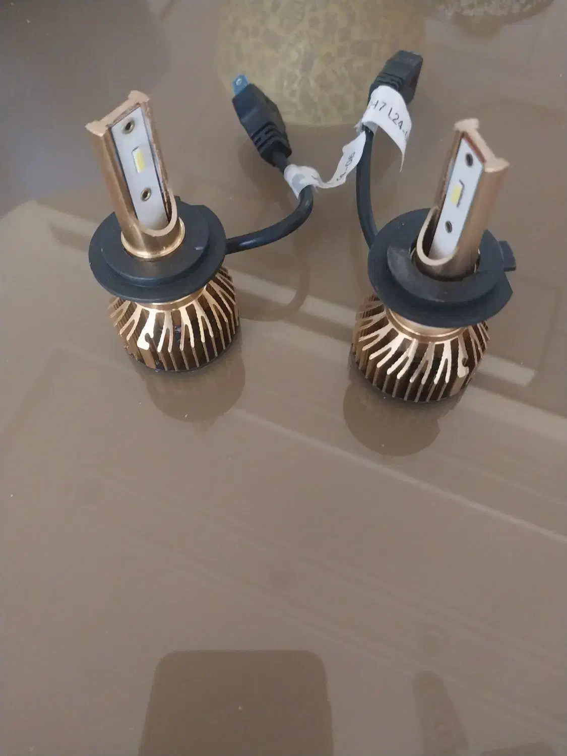 چراغ هدلایت|قطعات یدکی و لوازم جانبی|میبد, |دیوار