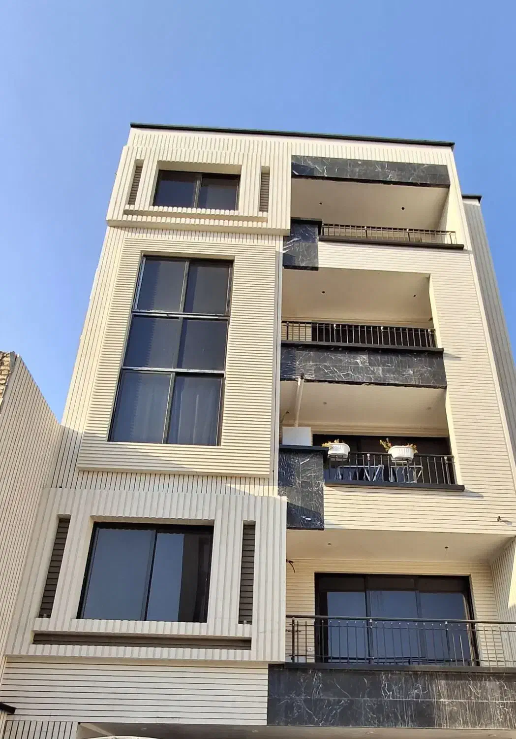 سه خوابه صفر.امام خمینی.سردار صادقی|فروش آپارتمان|اصفهان, پرتمان|دیوار