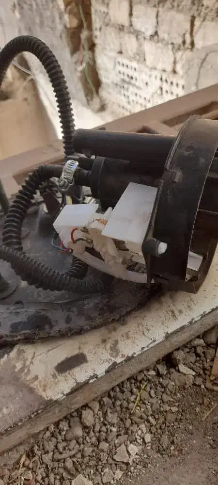 تعدادی وسایل ماشین و یک عدد سیم بکسل قوی|قطعات یدکی و لوازم جانبی|مشهد, الهیه|دیوار