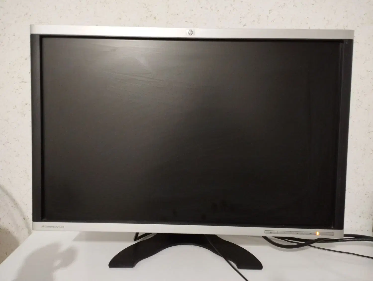 کامپیوتر کامل|رایانه رومیزی|جاسک, |دیوار