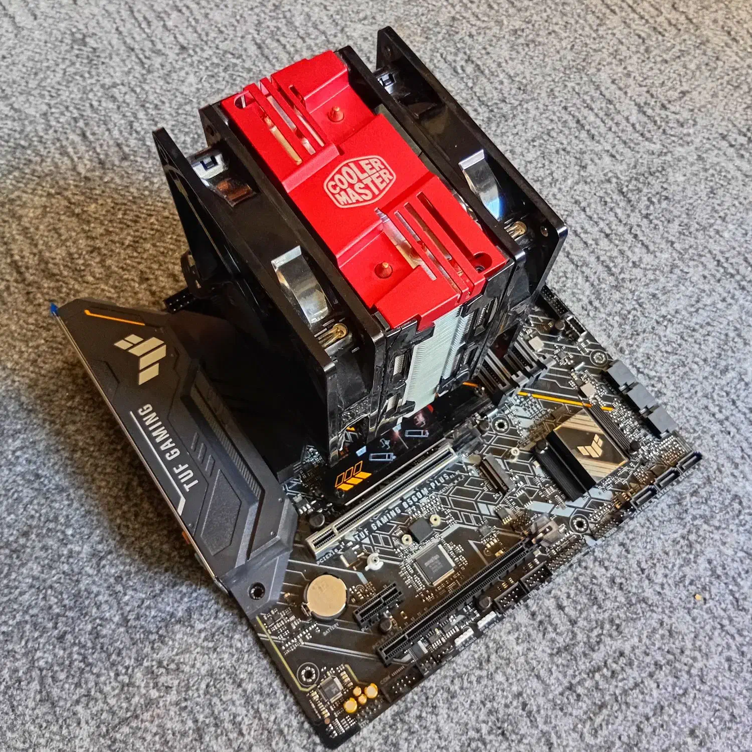 باندل مادبرد B560 TUF Asus + سی پی یو i5 10400 فن|قطعات و لوازم جانبی رایانه|قم, صفائیه|دیوار