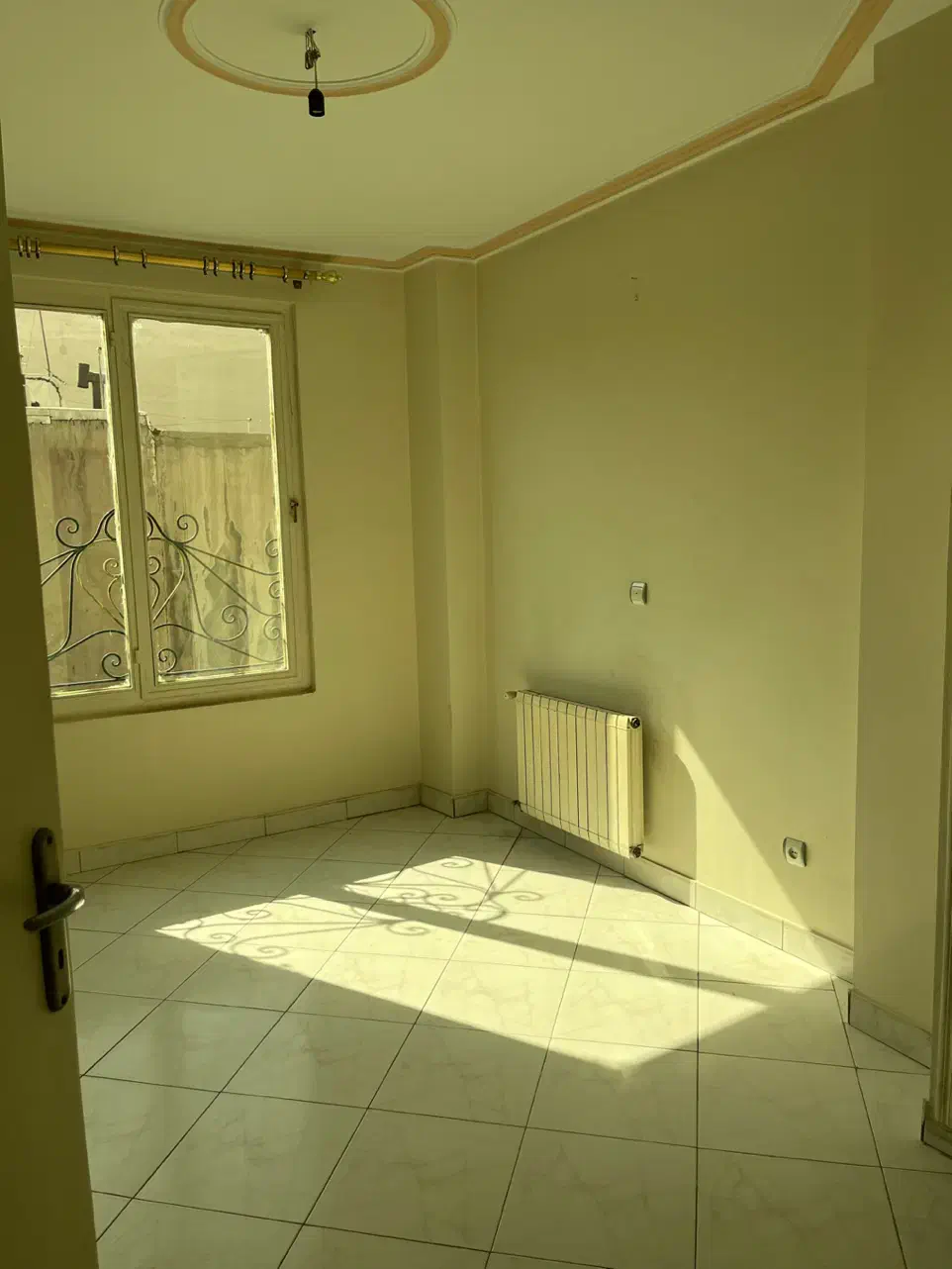 60م1خ تخلیه ط3بااسانسورغ میدان7حوض