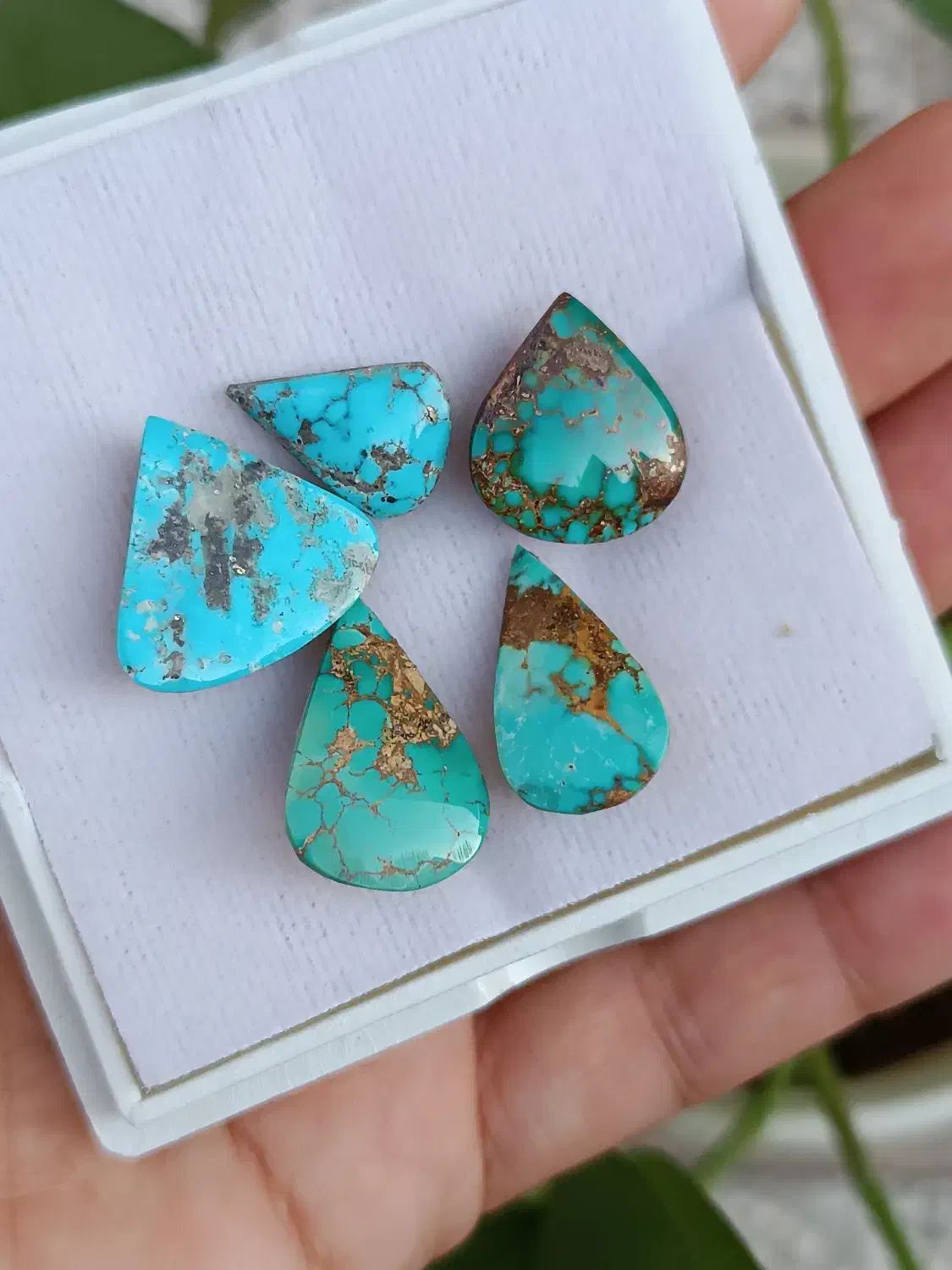 فیروزه نیشابور|جواهرات|تربت‌حیدریه, بازار|دیوار