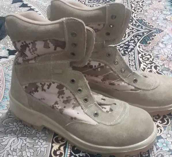 پوتین نو سایز ۴۳ و۴۴|کیف، کفش، کمربند|سنقر, |دیوار