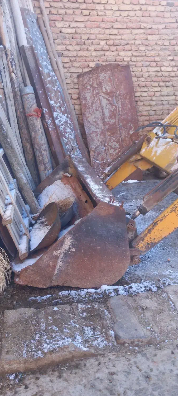 لودر چهار جک ۳۹۹|ماشین‌آلات صنعتی|باروق, |دیوار