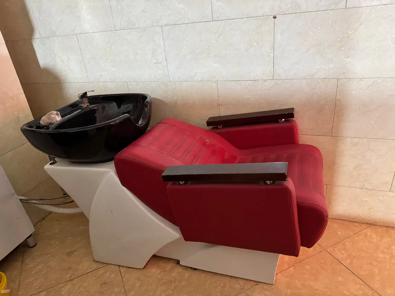 صندلی سرشور استاندارد|آرایشگاه و سالن‌های زیبایی|محمدشهر, شهرک پیام (مهرالبرز)|دیوار