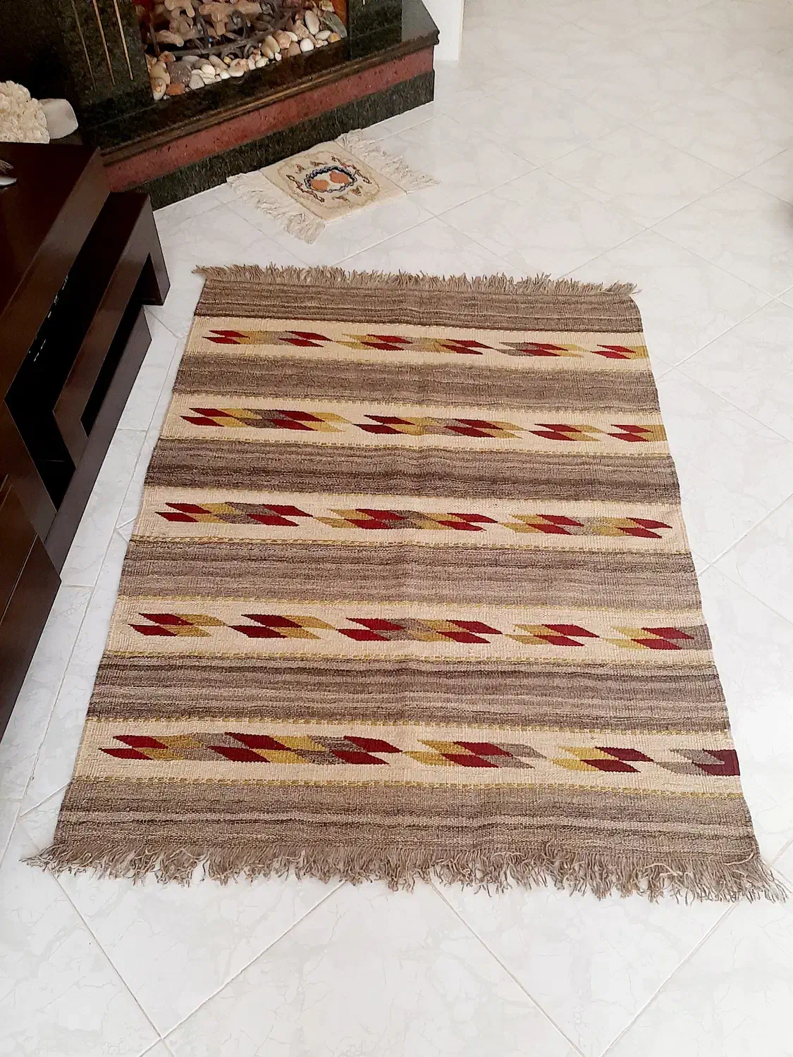 گلیم پشمی اصیل|گلیم، جاجیم، گبه|اصفهان, شهریار|دیوار