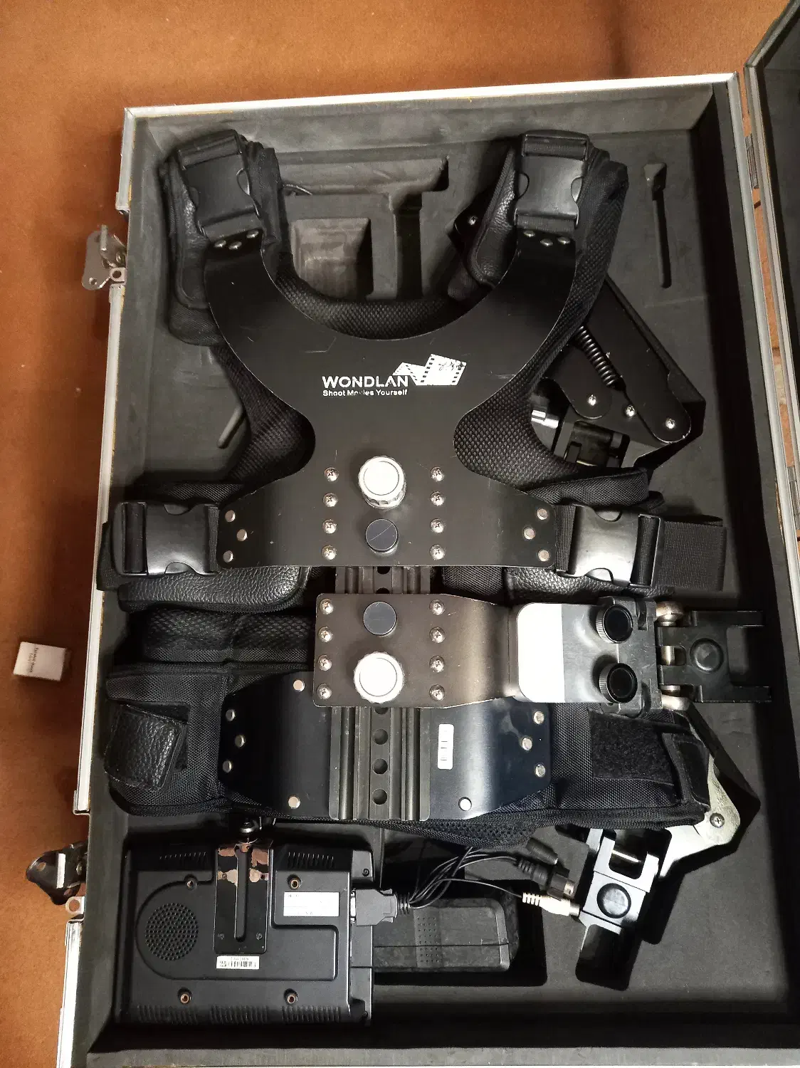 تجهیزات فیلمبرداری و عکاسی به دلیل تغییر شغل|دوربین عکاسی و فیلمبرداری|تهران, هروی|دیوار