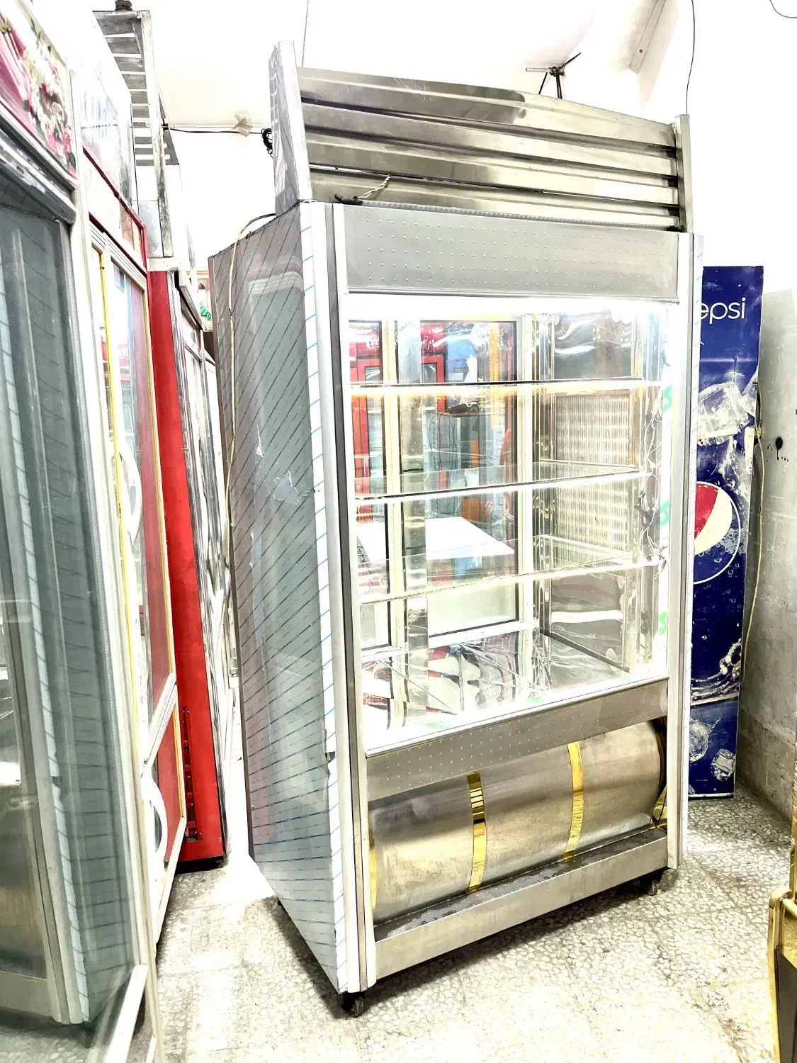 خریدار یخچال و فروشنده یخچال صنعتی کبابی/قصابی|فروشگاه و مغازه|تهران, افسریه شمالی|دیوار