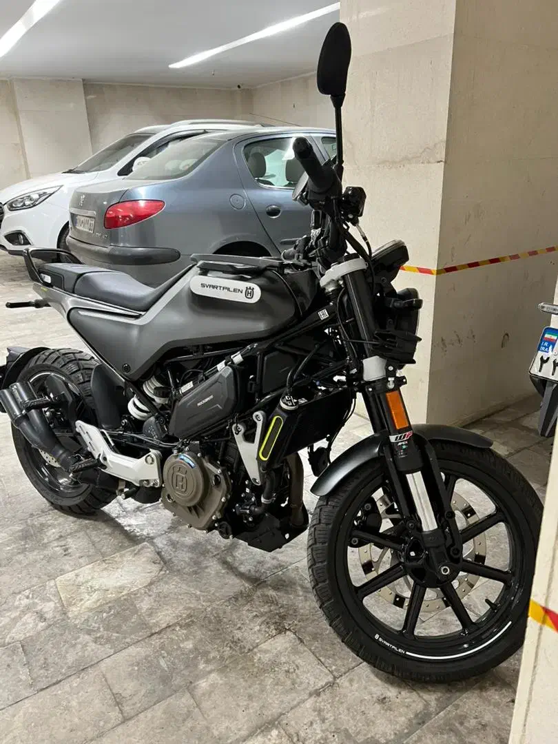 هاسکوارنا اسوارتپیلن ۲۵۰|موتورسیکلت|تهران, فاطمی|دیوار