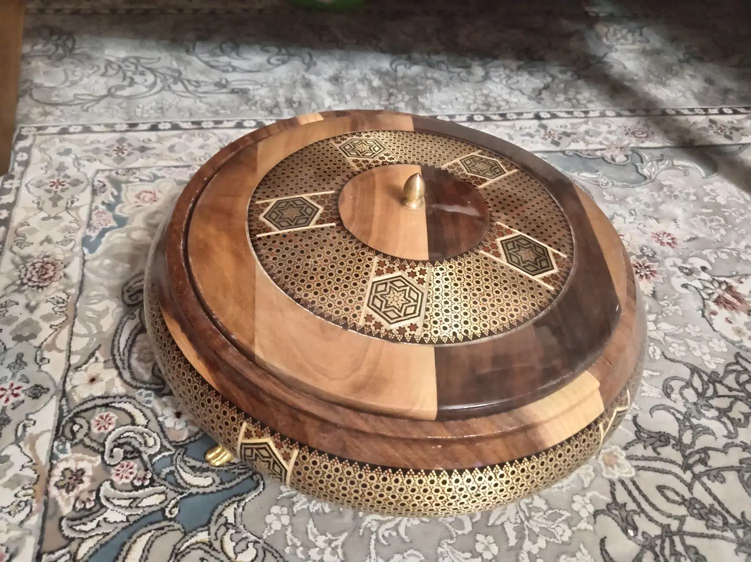 شکلات خوری چوبی اصفهان منبت کاری با تخفیف|صنایع دستی و سایر لوازم تزئینی|تهران, سنگلج (شاپور)|دیوار