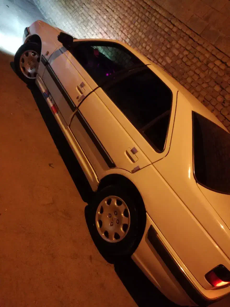 پژو پارس سفید۸۷|خودرو سواری و وانت|نجف‌آباد, امام خمینی|دیوار