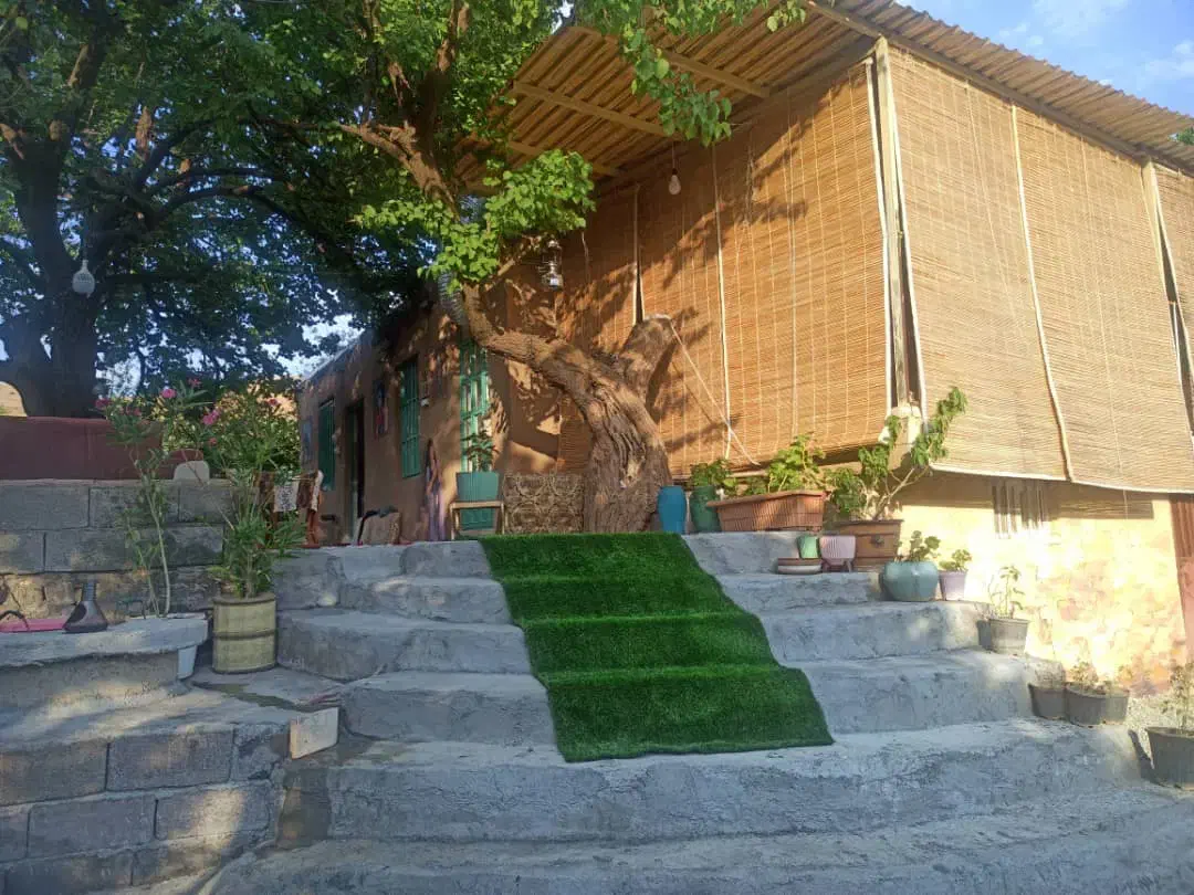 اجاره روزانه/هفتگی/ویلا ۲۰۰ متری|اجارهٔ کوتاه‌مدت ویلا و باغ|سنندج, |دیوار