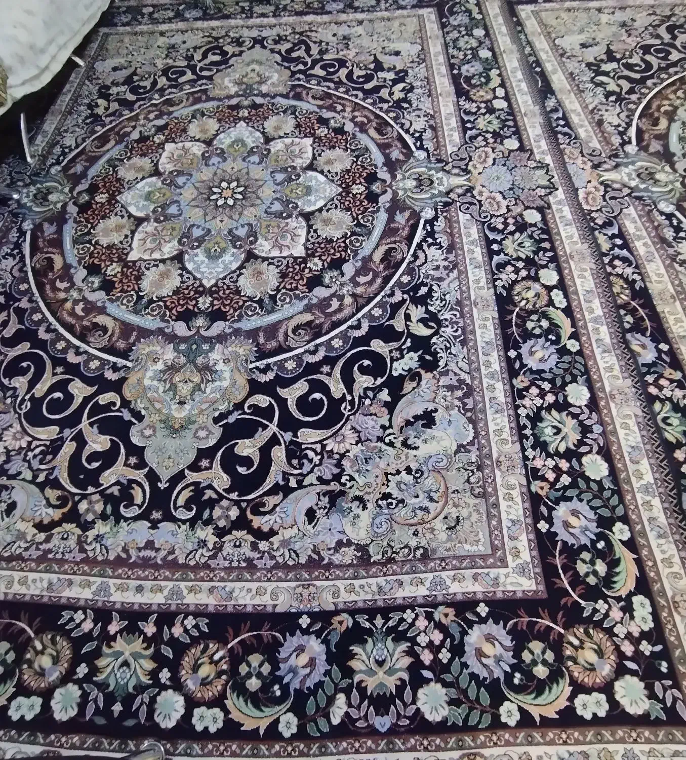 روفرشی و فرش 12متری|فرش|زاهدان, |دیوار