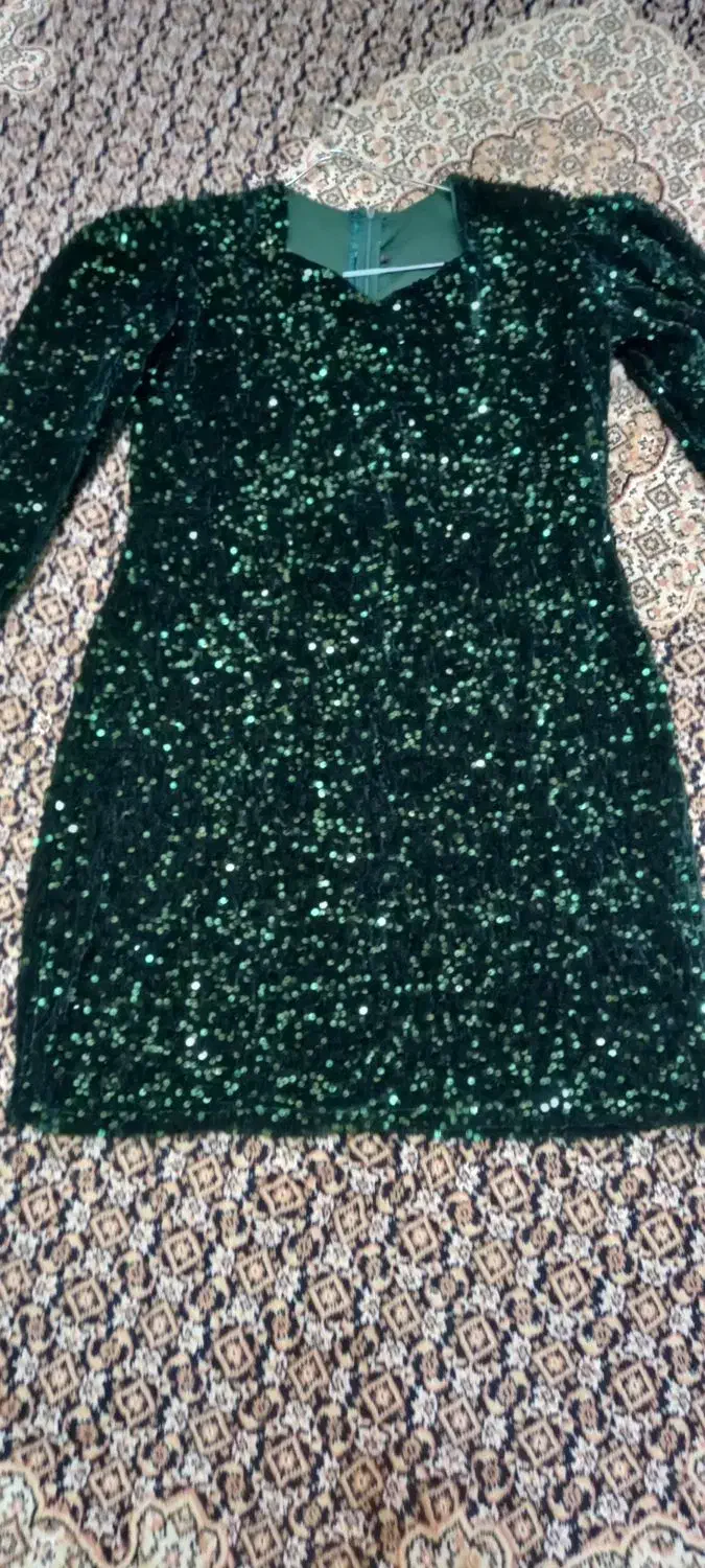 حراج پیراهن مجلسی وتعدادی بلوز|حراج|تبریز, |دیوار