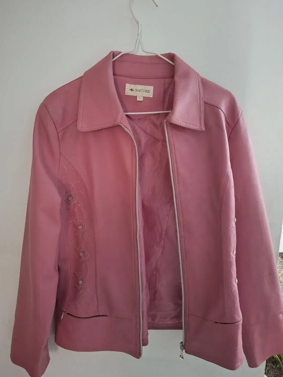 کت چرم صورتی|لباس|پردیس, فاز ۱۱|دیوار