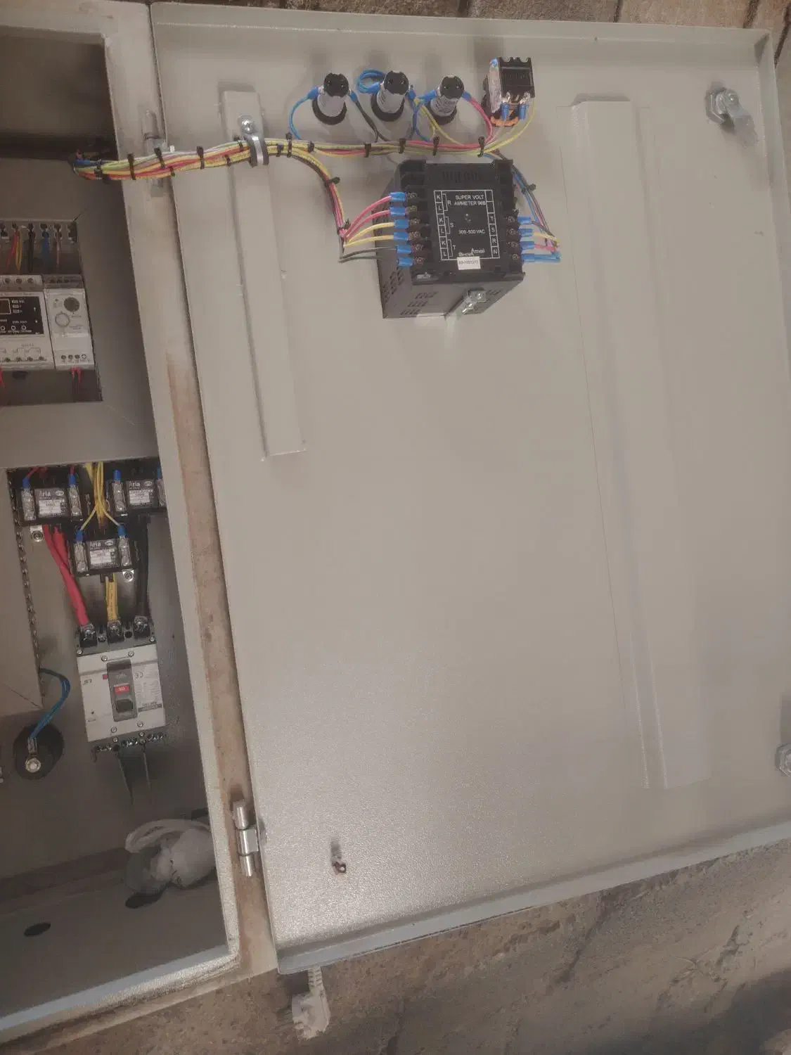 تابلو برق|ماشینآلات صنعتی|بوکان, |دیوار