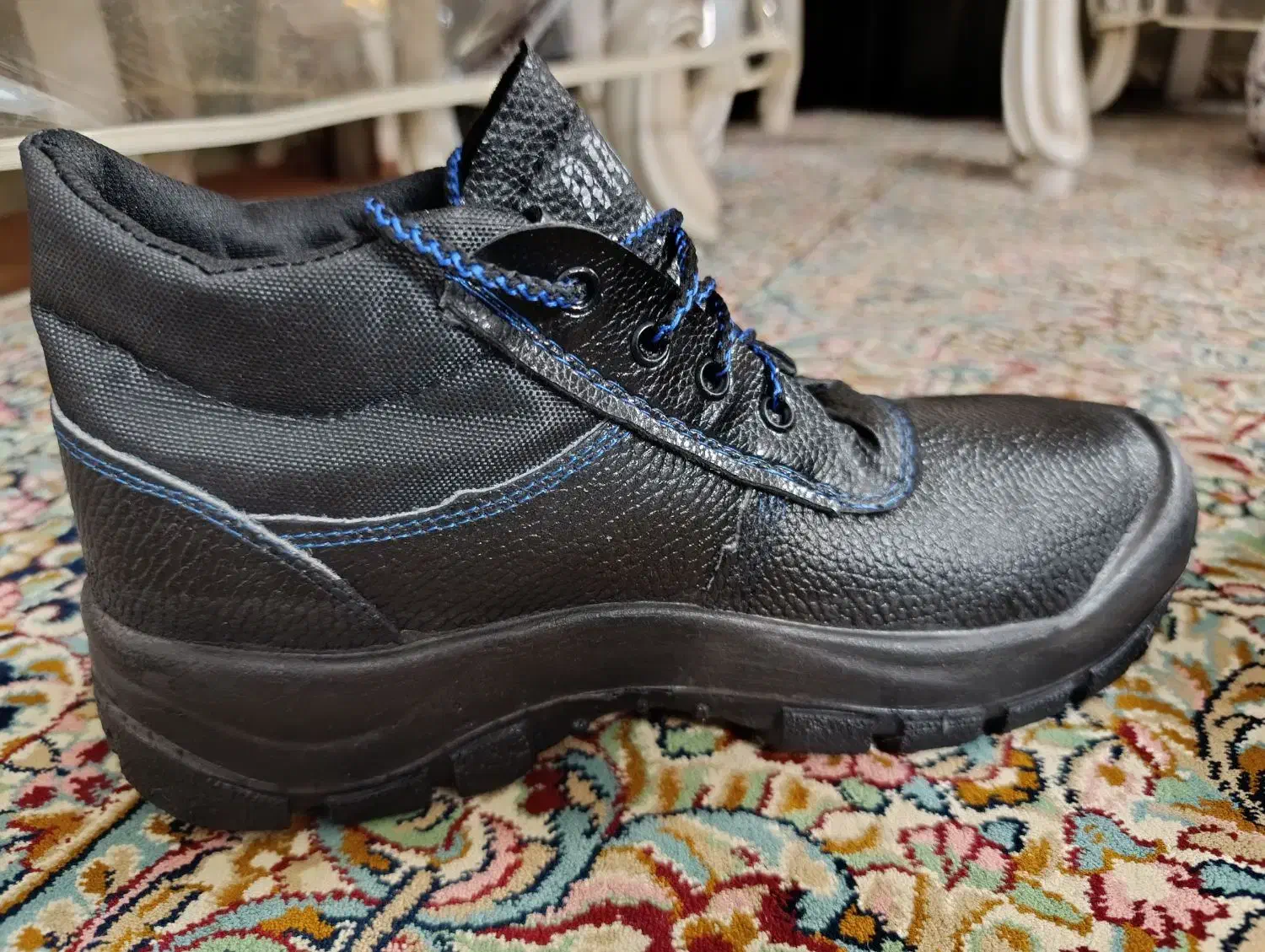 کفش ایمنی کار|کیف، کفش، کمربند|بم, |دیوار