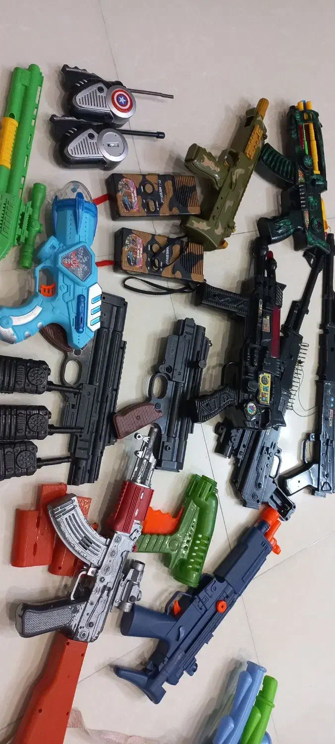 تعدادی تفنگ کار کرده|اسباببازی|قم, دورشهر|دیوار