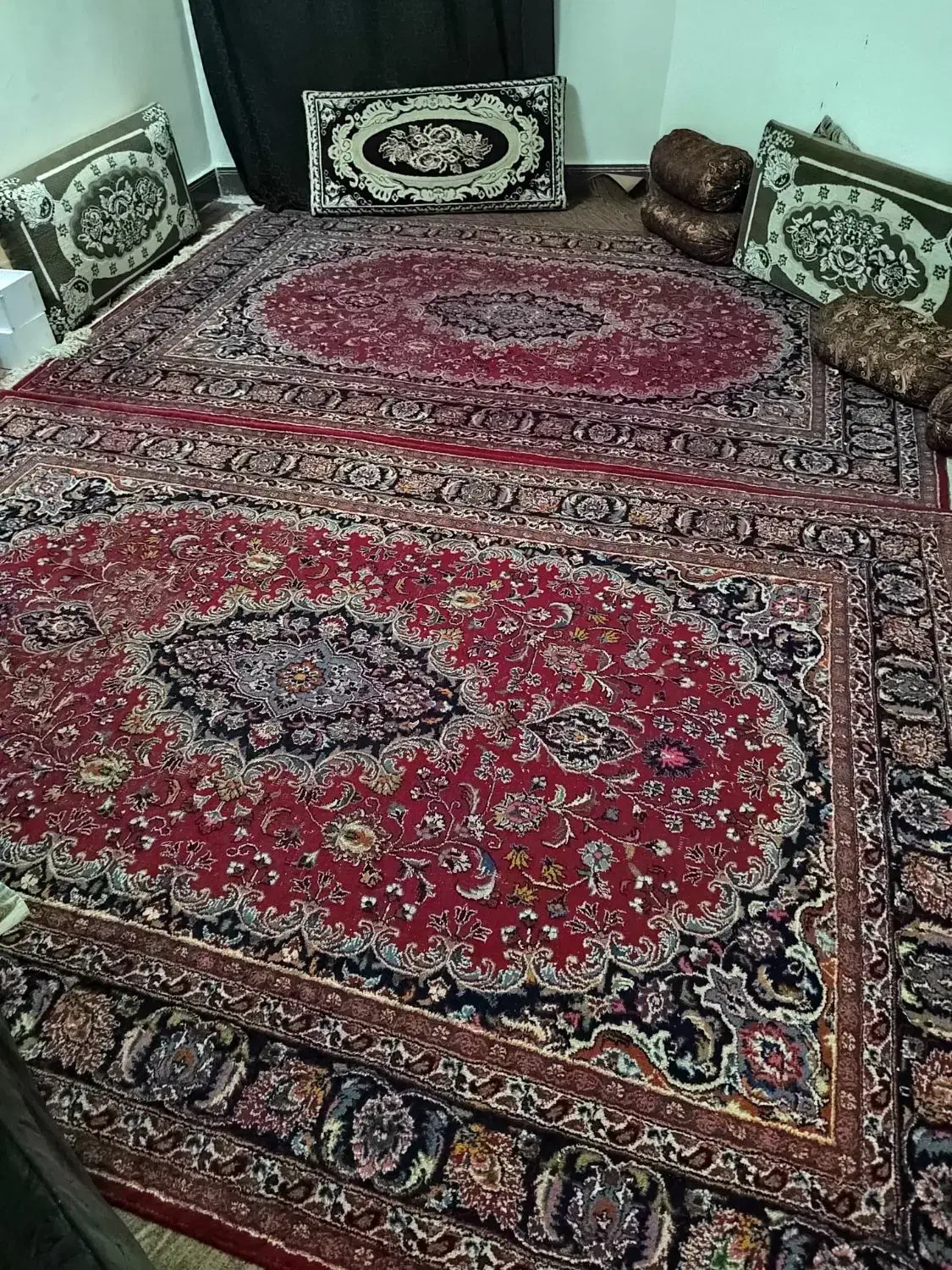 فرش و لوازم منزل|فرش|بیرجند, |دیوار