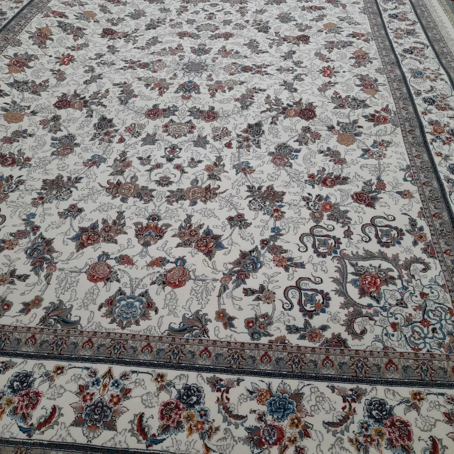 فروش استثنایی فرش به مناسبت روز مادر و شب یلدا|فرش|بروجرد, |دیوار