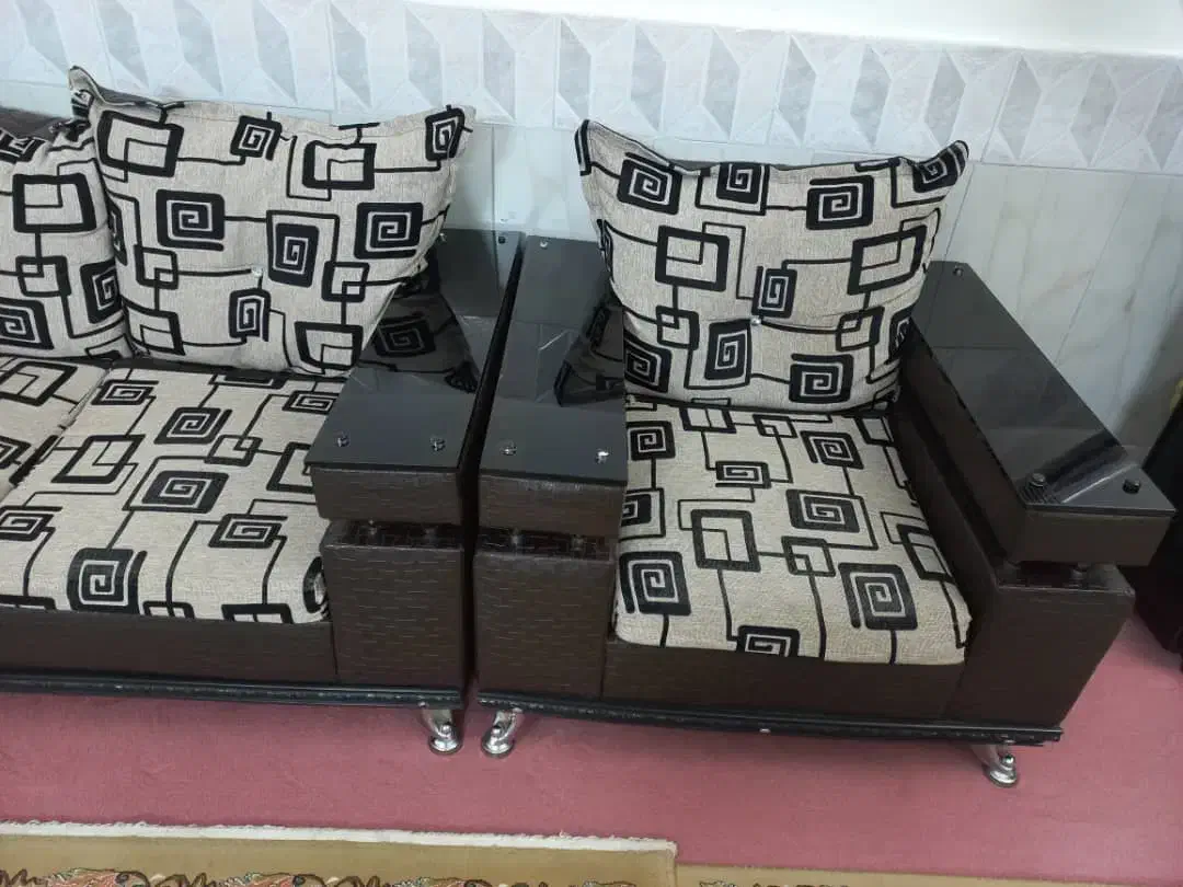 مبل 7 نفره|مبلمان خانگی و میز عسلی|نیشابور, شهرآرا|دیوار