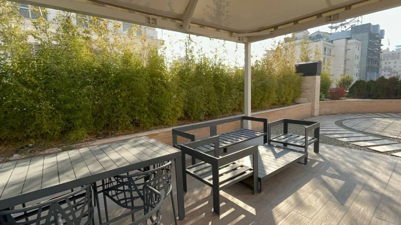 ۱۸۰ متر / نوساز/ ۲ پارکینگ