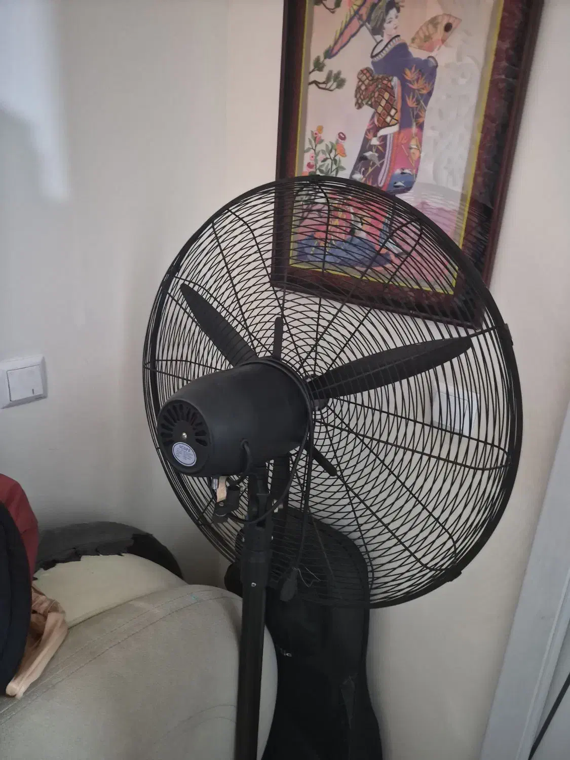 پنکه|پنکه و تصفیه‌کنندهٔ هوا|اراک, |دیوار