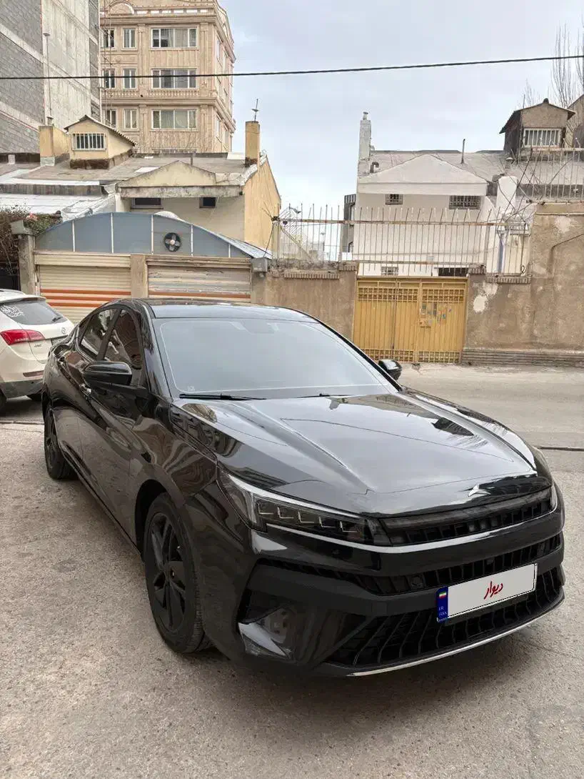 کی ام سی j7 1402|خودرو سواری و وانت|تهران, گلستان (شهرک راه آهن)|دیوار