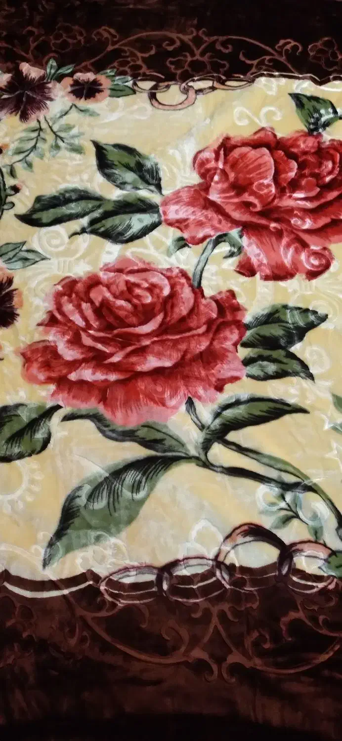 پتو خارجی ۴کیلو|رختخواب، بالش، پتو|شهرضا, |دیوار