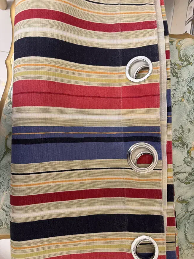 ۲ عدد والان پرده پانچ در حد نو|پرده، رانر، رومیزی|تهران, سازمان برنامه جنوبی|دیوار