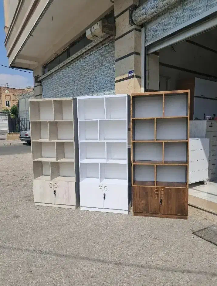 کتابخانه . ویترین . دکور ۱۷۰۰|کتابخانه، شلف، قفسه‌های دیواری|اصفهان, خانه اصفهان|دیوار