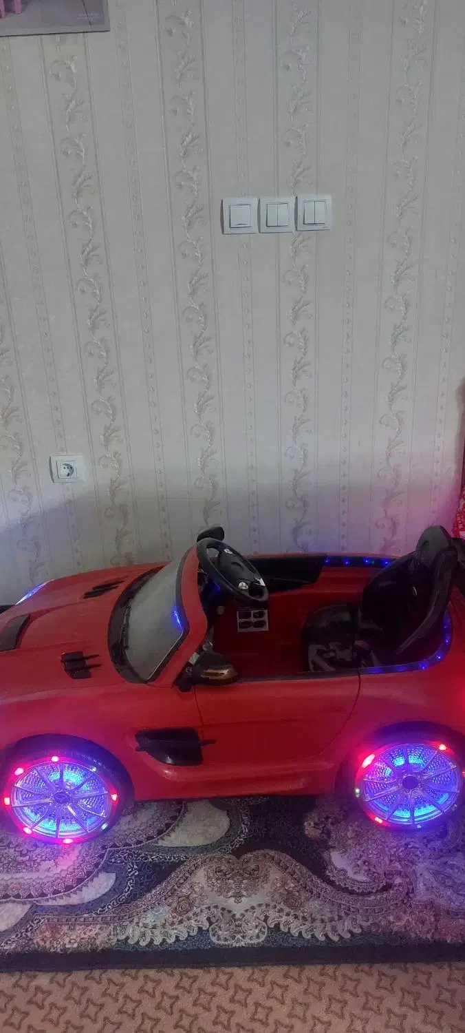 ماشین شارژی بنز دو در|اسباببازی بچه|اصفهان, قهجاورستان|دیوار
