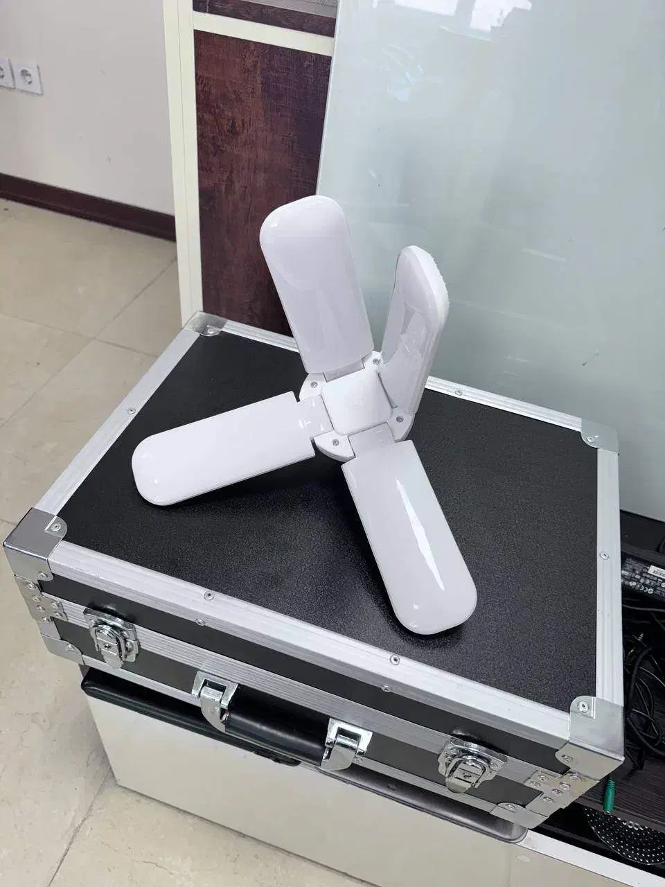 لامپ پنکه ای فوق پر نور 40 وات برند هیولایت|لامپ و چراغ|تهران, اوین|دیوار