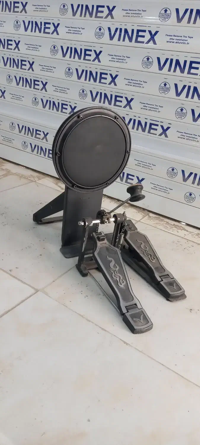 بیس درام|درام و پرکاشن|اردبیل, |دیوار