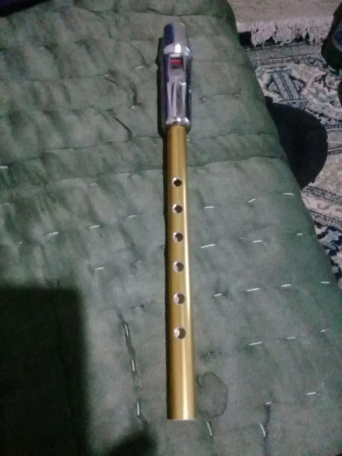 یه عدد نی یا فلود|سازهای بادی|کنگاور, |دیوار