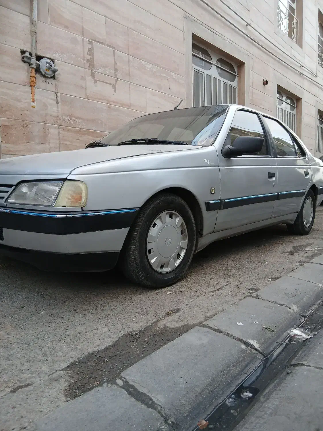 پژو ۴۰۵|خودرو سواری و وانت|محمدشهر, همایون ویلا|دیوار